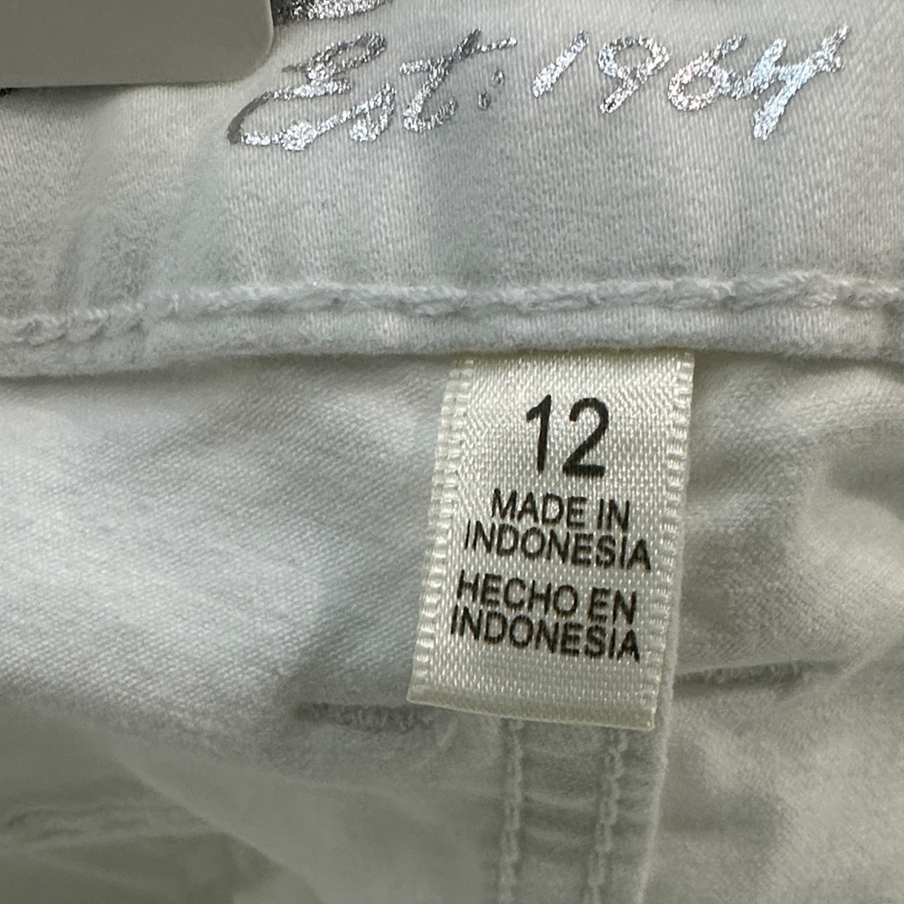 Seven7 Women's White Ankle Cropped Pants - Picture 6 of 7